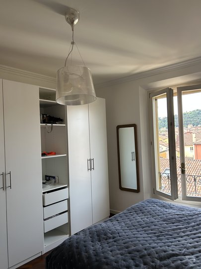 wonderful apartament downtown with roof and hill view