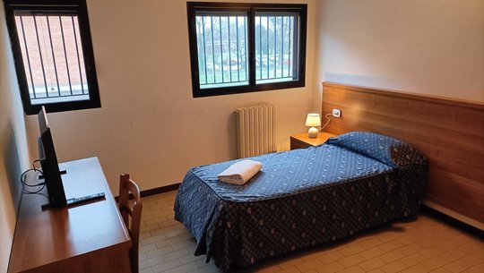 Double room with private bathroom